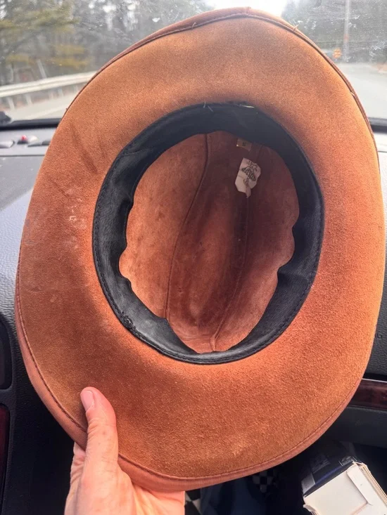 Henschel Western-style hat appears to be a suede leather model - Picture 5 of 8